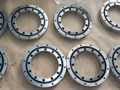 Rolamento de Precisão (cross bearing de rollers)
